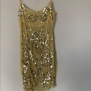 Shirt sunshine color w silver sequins